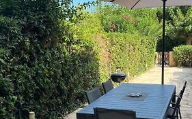 Calme Et Confort En Rez-De-Jardin